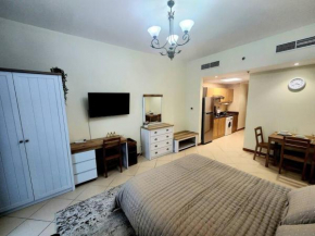 Cozy Marina Studio next to Metro
